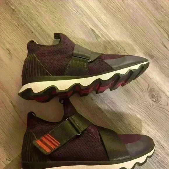 Sorel Kinetic High Top Sneaker in Plum Purple 10.5 - Picture 4 of 12